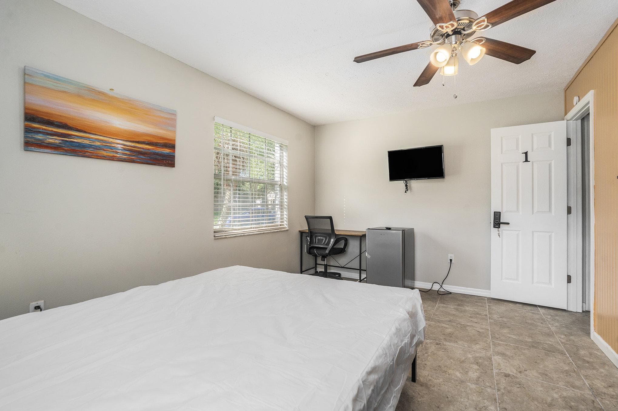 Upgraded Large Room, New Port Richey