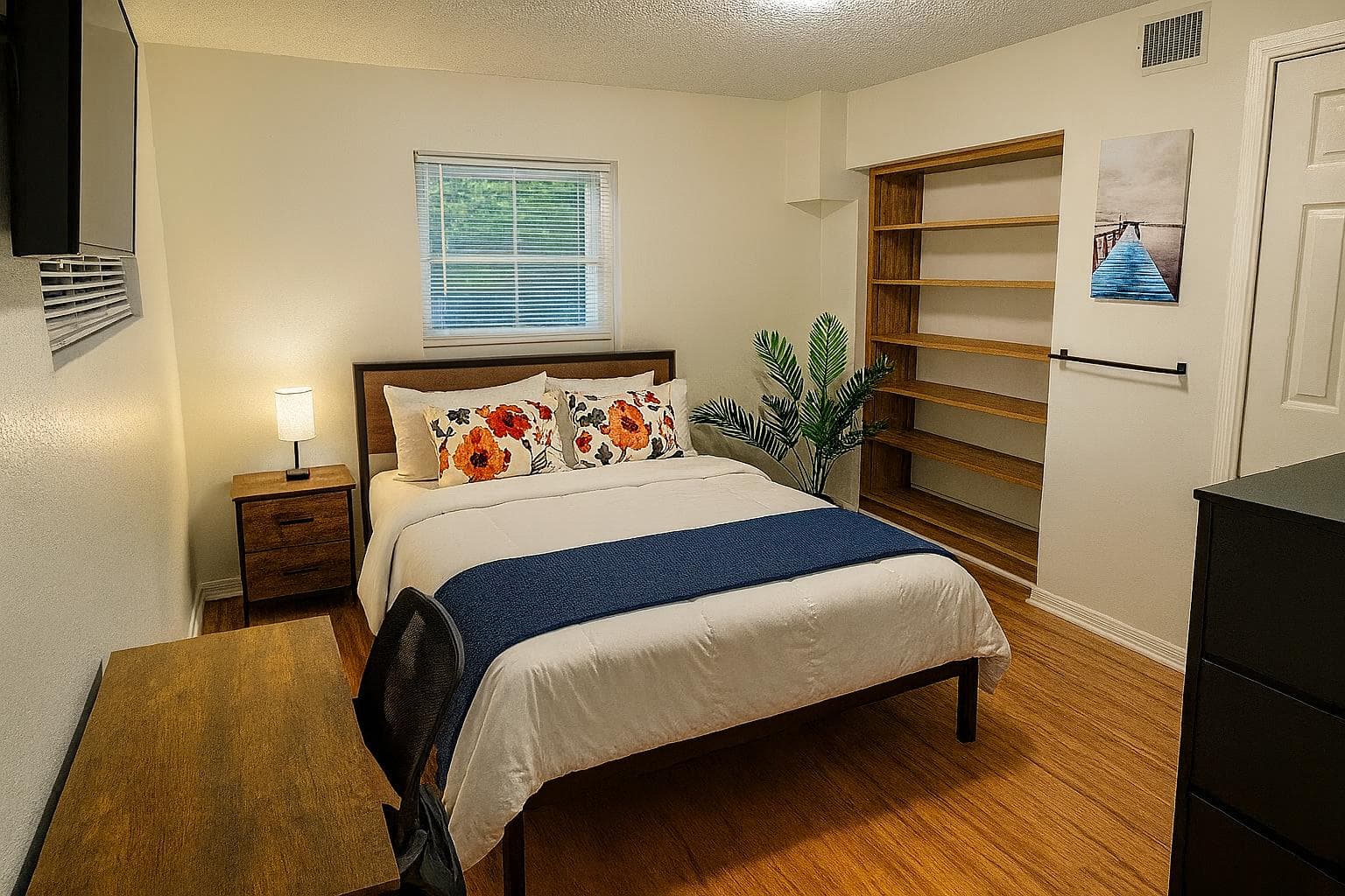 Upgraded Room, furnished room in Orlando