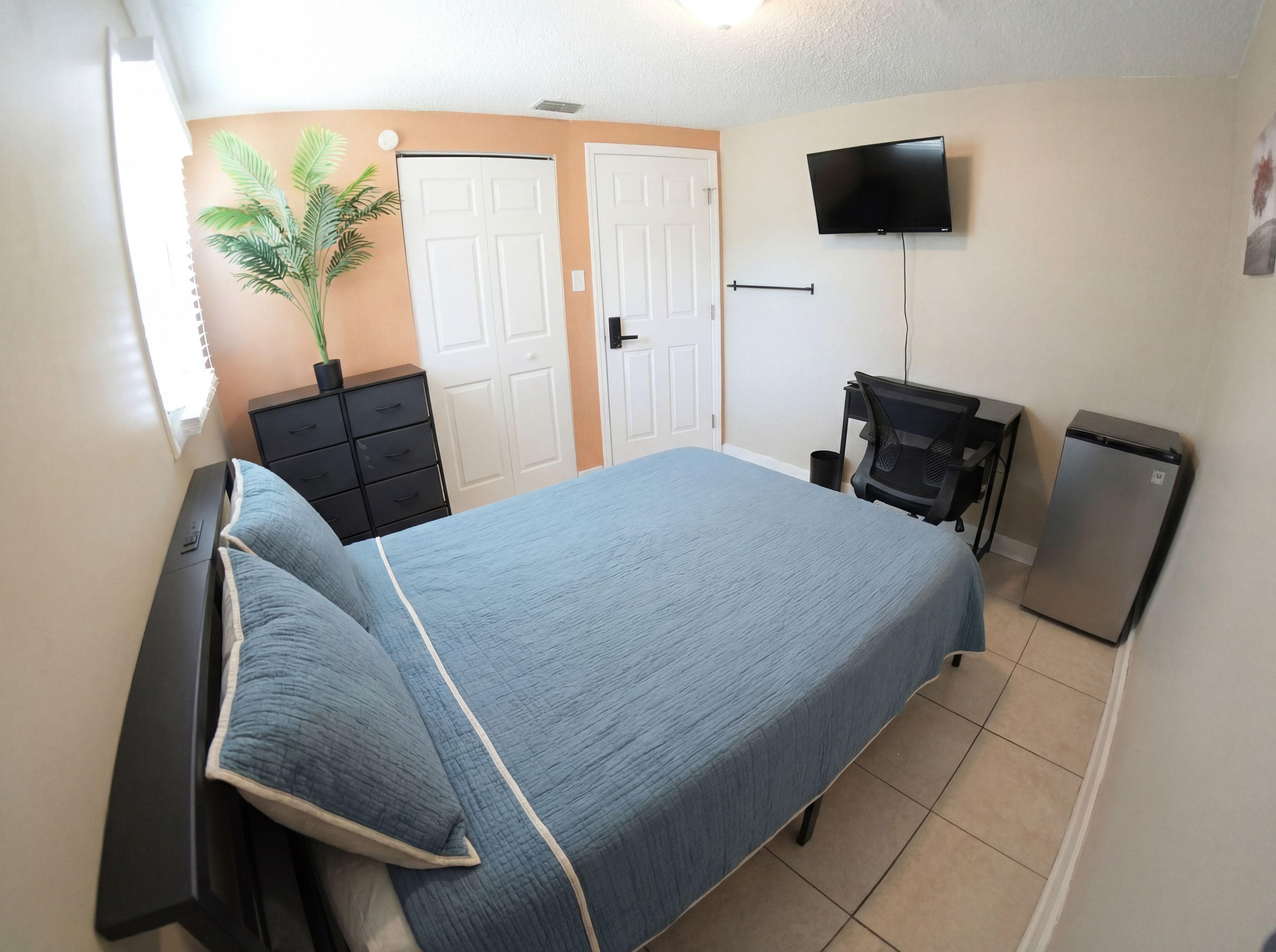 Upgraded Room (Flamingo), Tampa