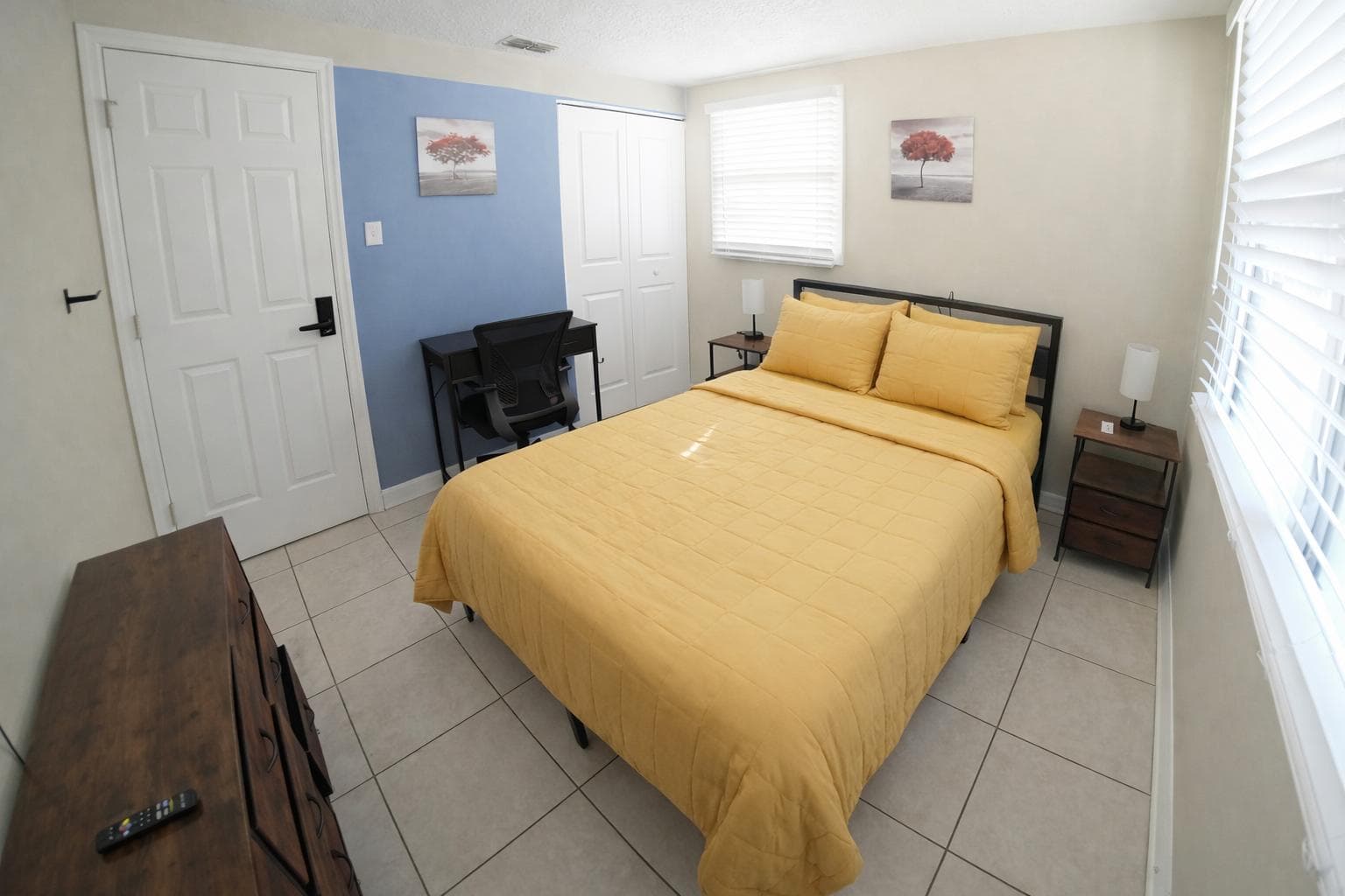 Upgraded Room (Rabbit), Tampa