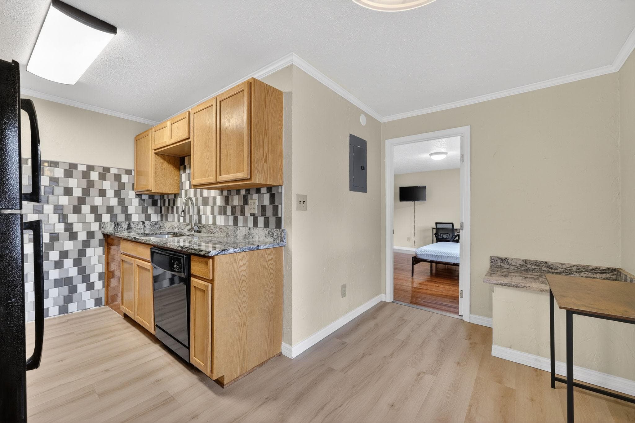 Master Private Studio (Rooster), Tampa