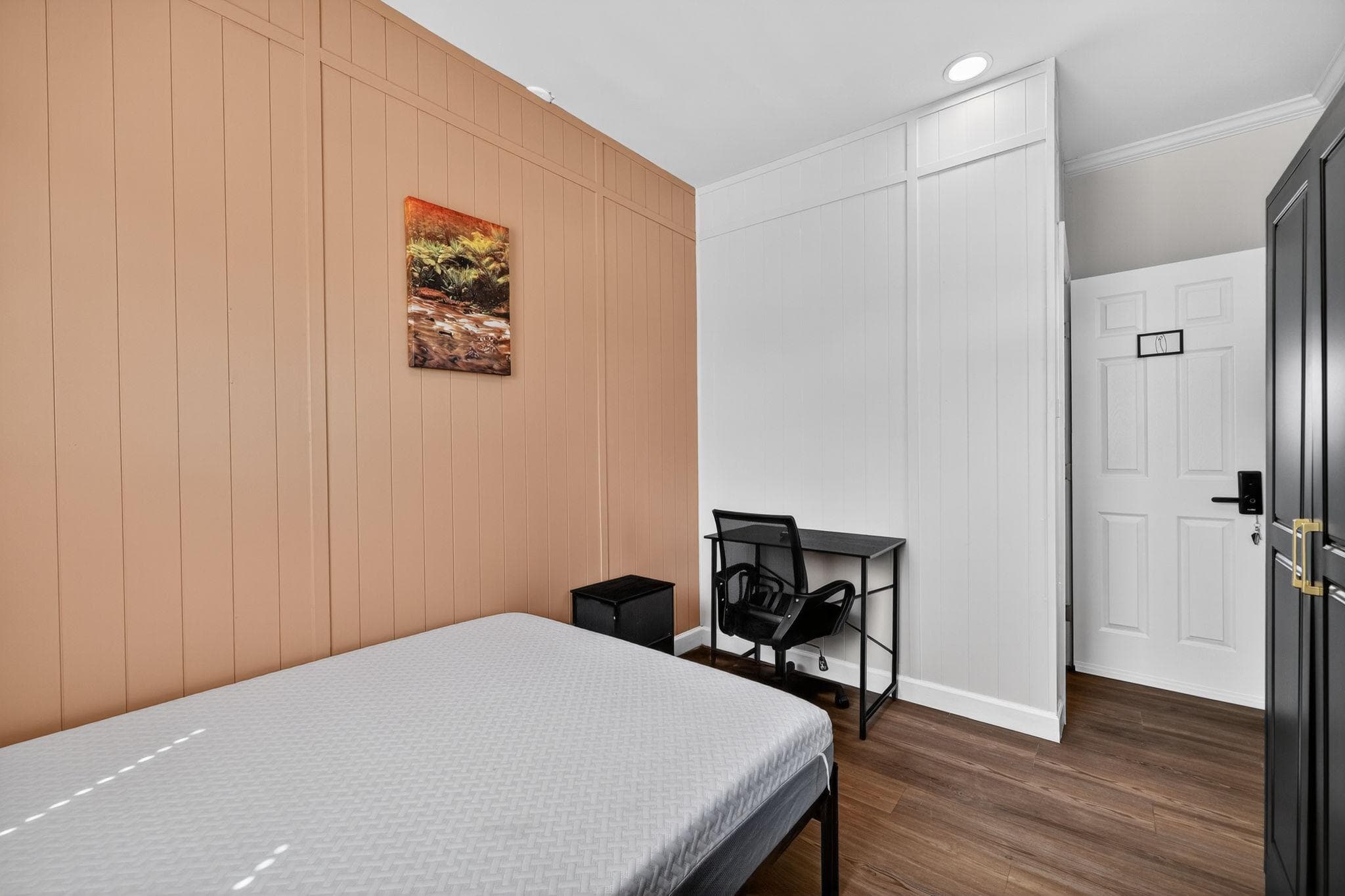 Standard Room (Penguin), St. Petersburg
