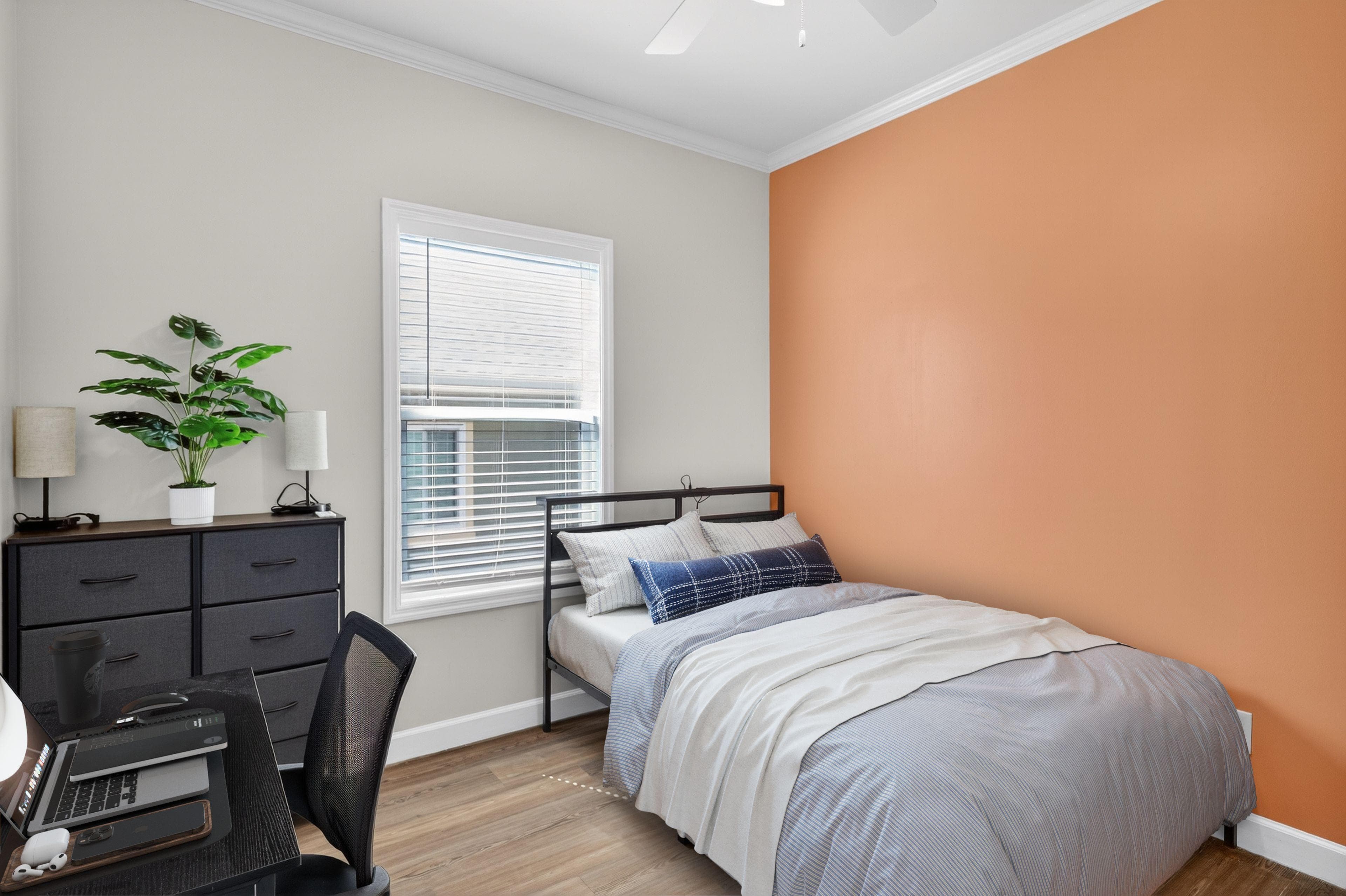 Upgraded Room (Rooster), furnished room in St. Petersburg