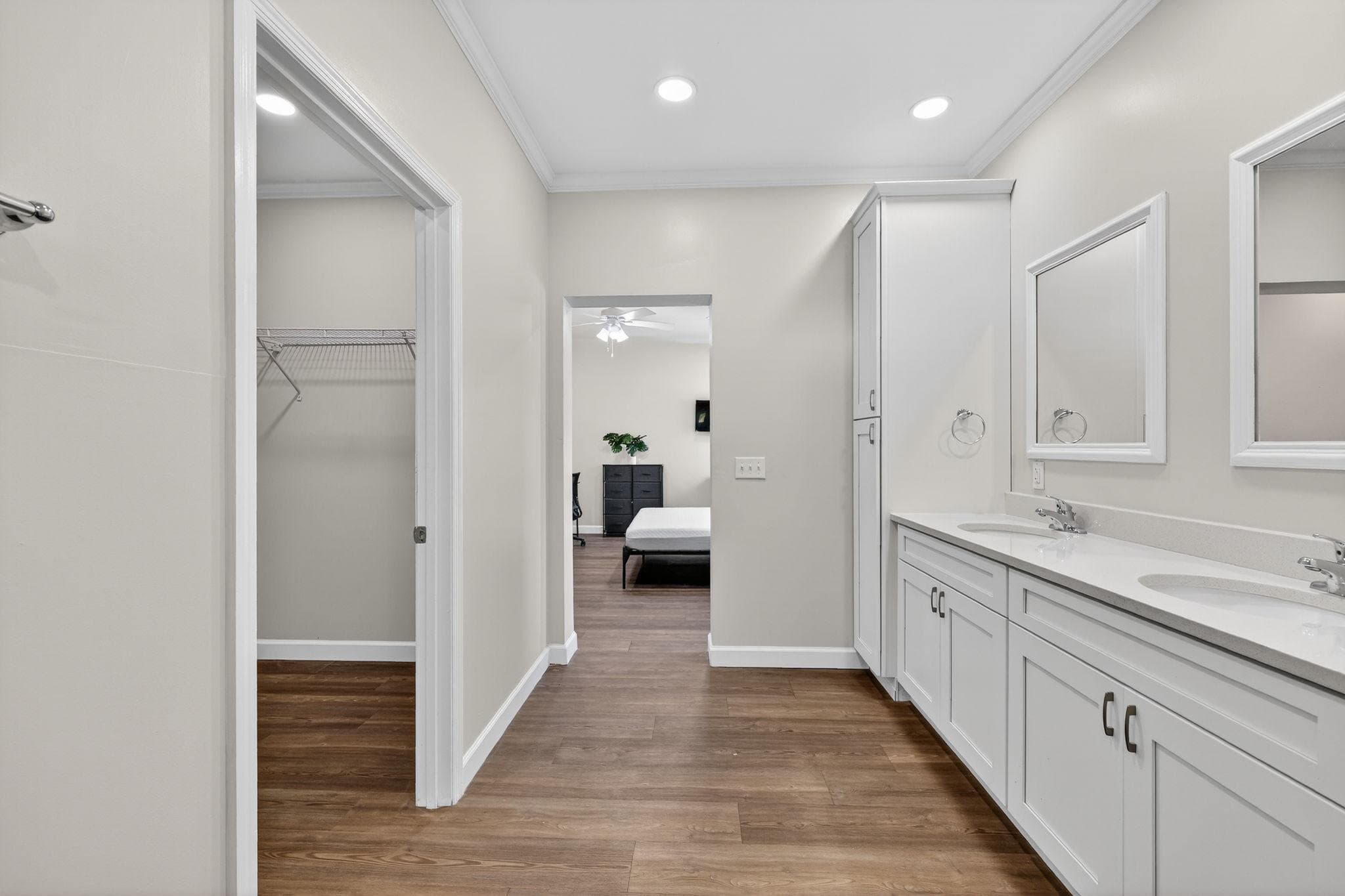 Master Suite (Dove), St. Petersburg