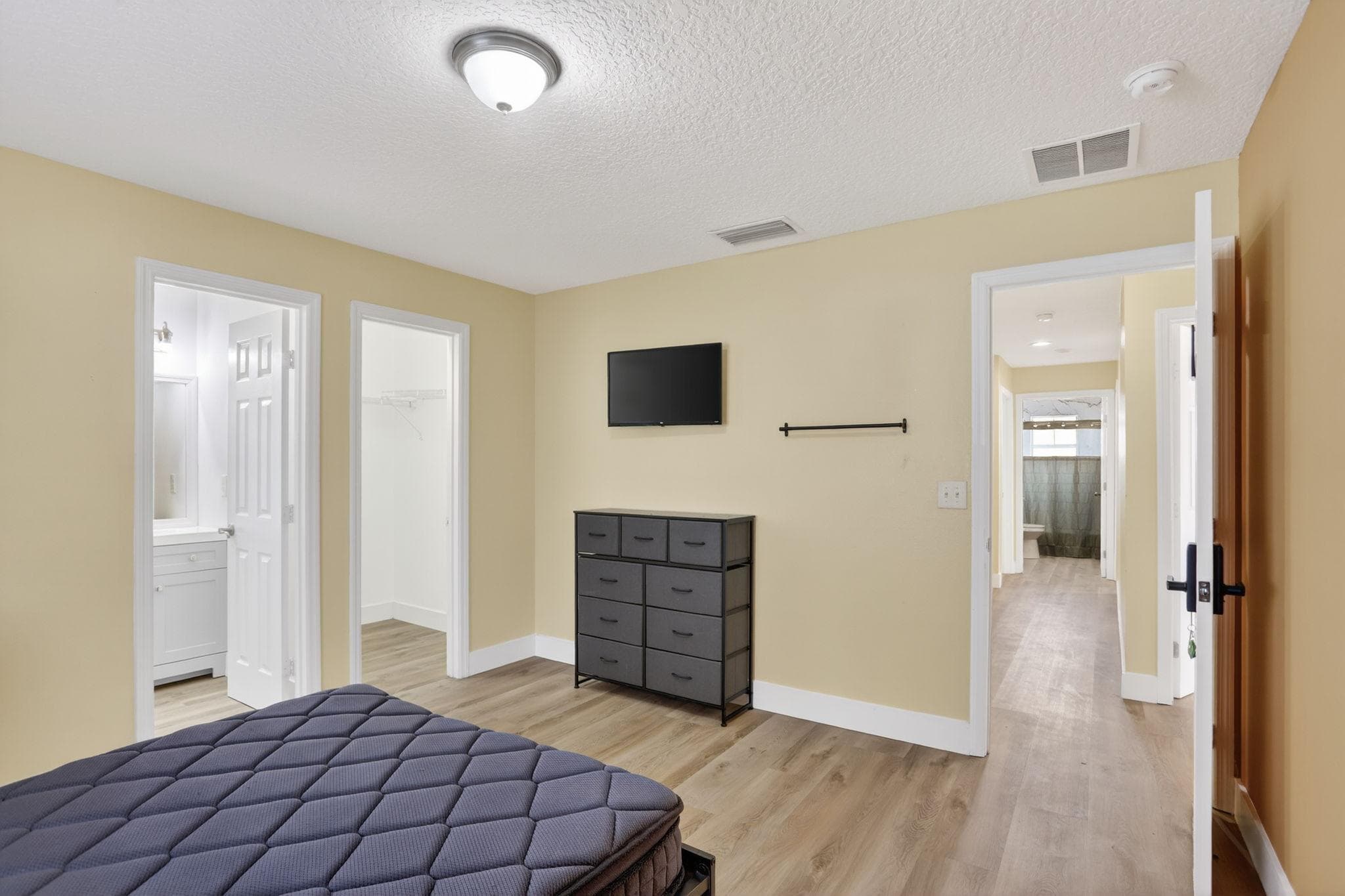 Private Bathroom Suite (Cat), Orlando