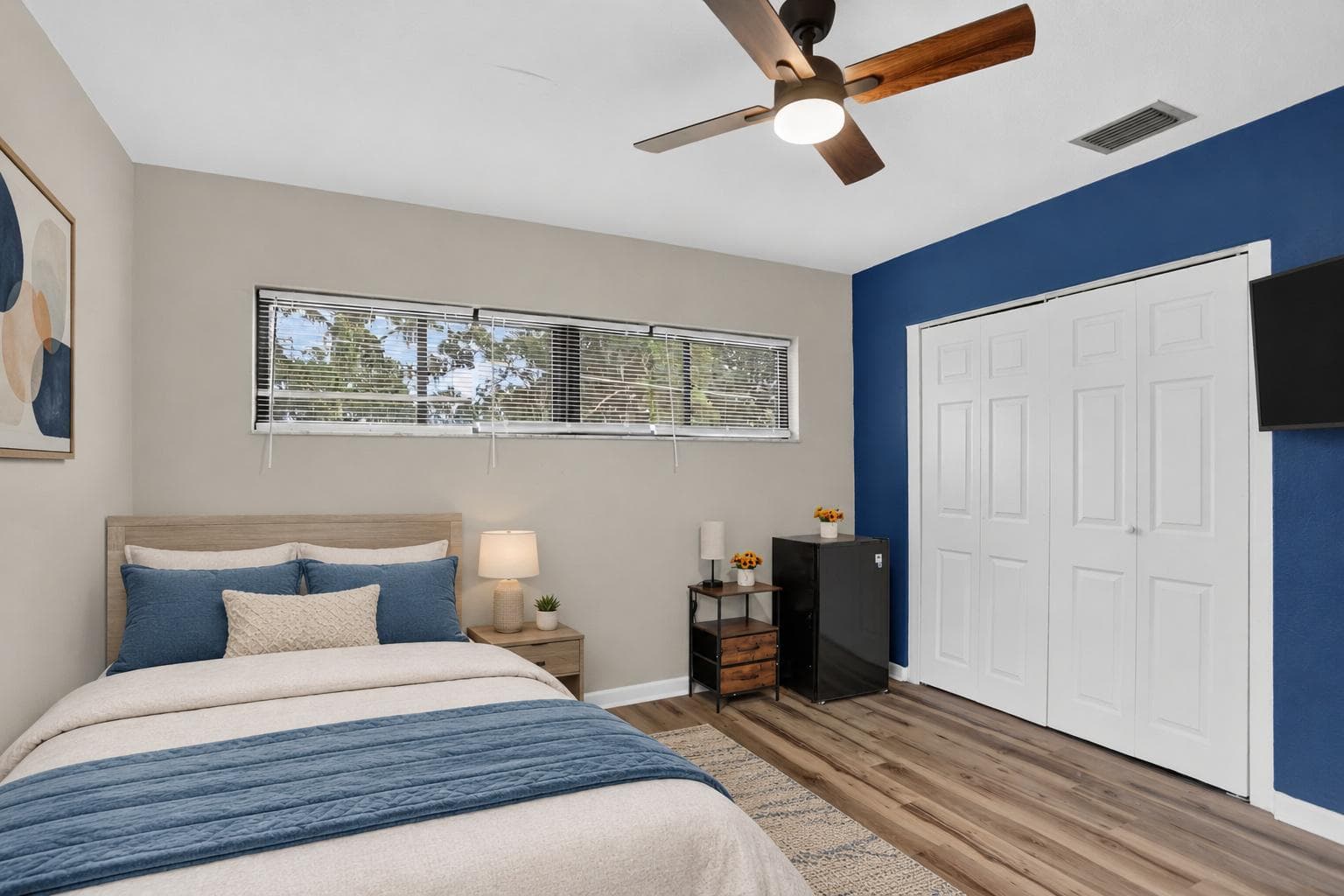 Upgraded Room Cat, furnished room in Orlando