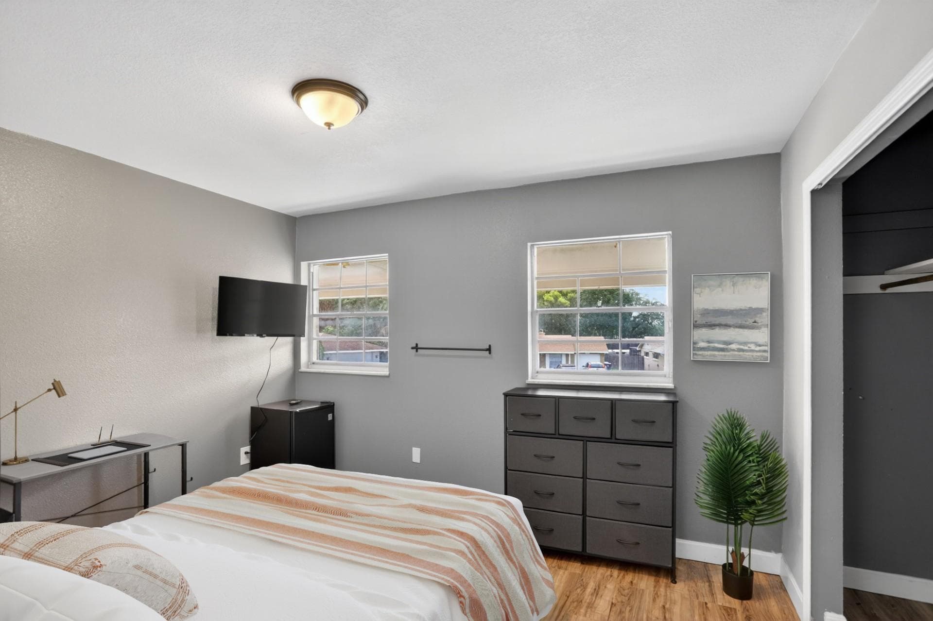 Upgraded Room (Cat), Orlando