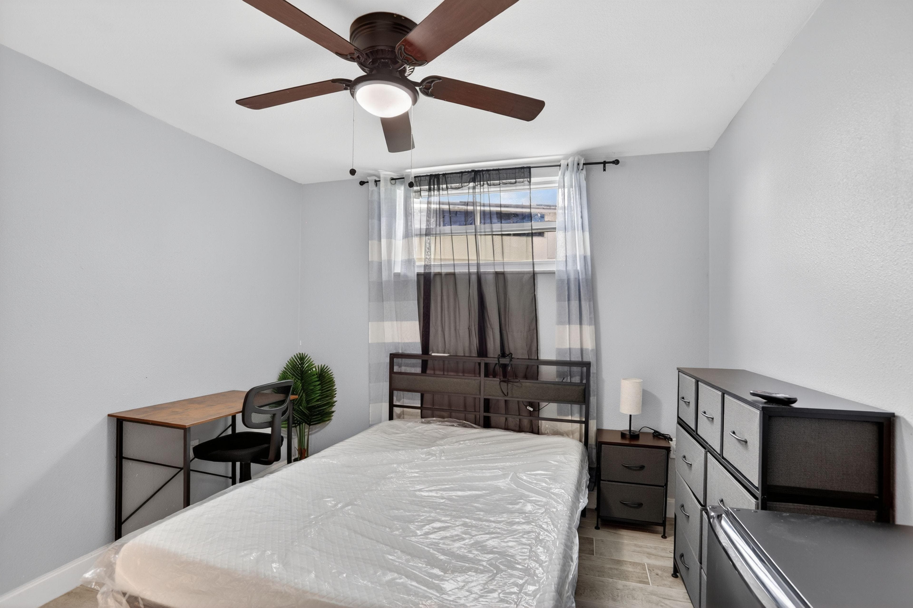 Upgraded Room (Fox), Orlando