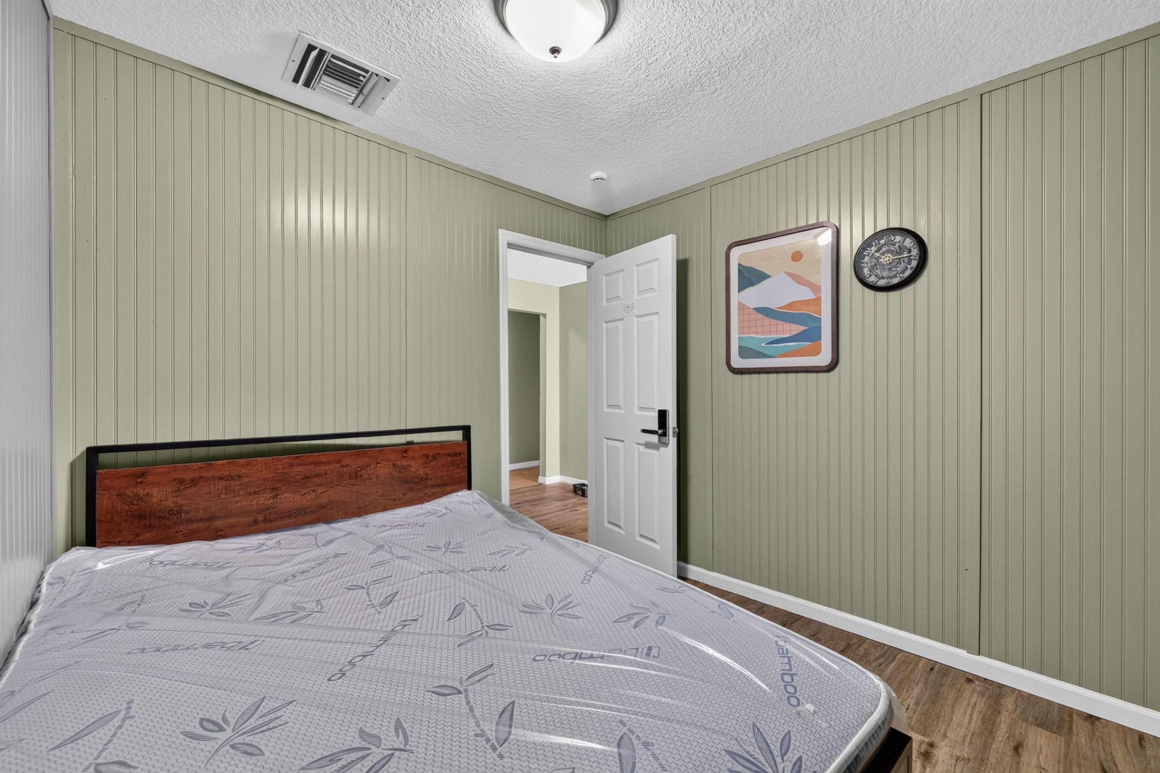 Standard Room Side B (Butterfly), Tampa