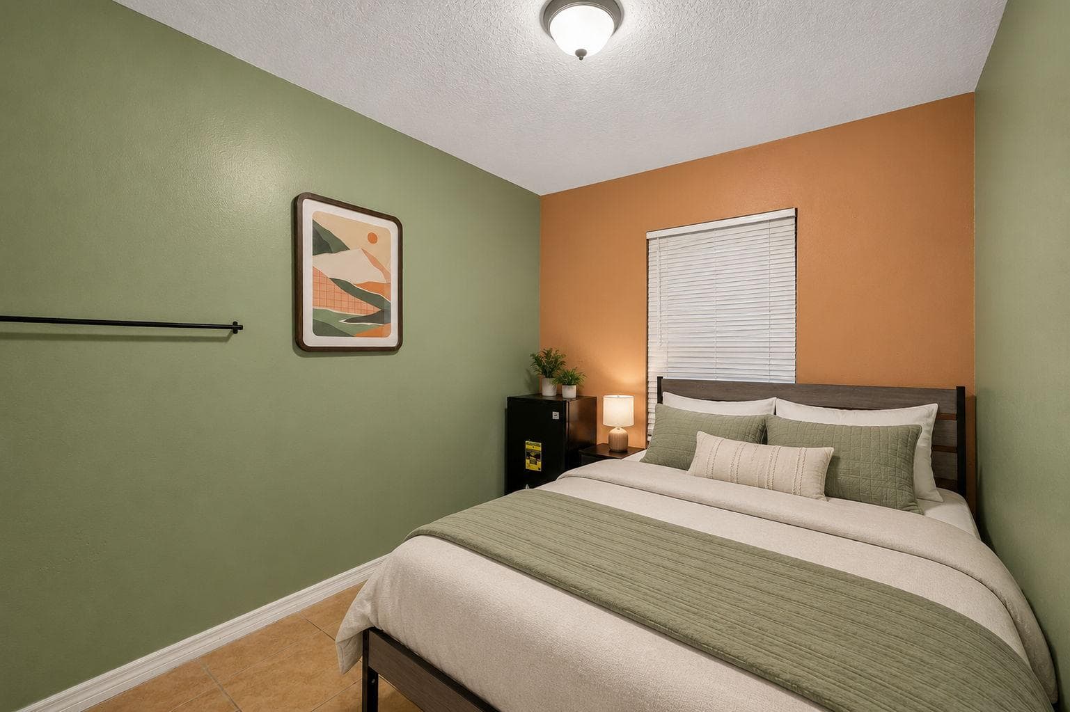 Standard Room Side B (Camel), furnished room in Tampa